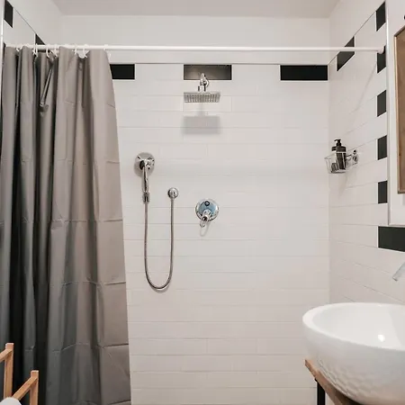 Tra Le Di Reggio - Passo Buole * 레조넬에밀리아