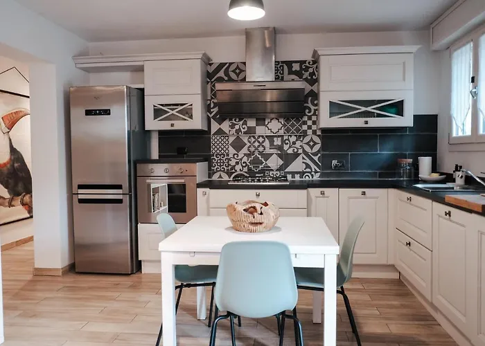 Tra Le Di Reggio - Passo Buole アパート