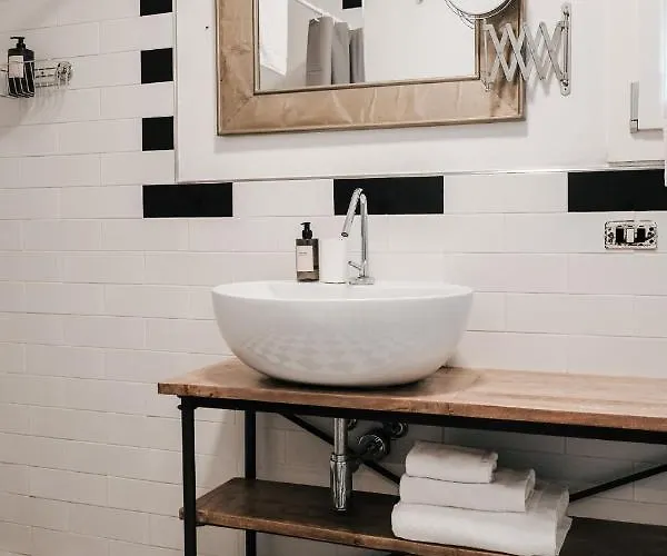 Appartamento Tra Le Di Reggio - Passo Buole